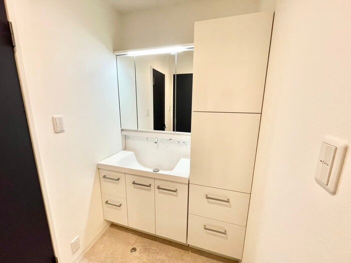 物件内観写真11　(洗面)