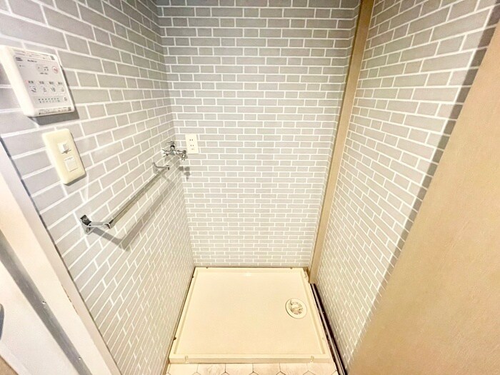 物件内観写真12　(洗濯機置場)