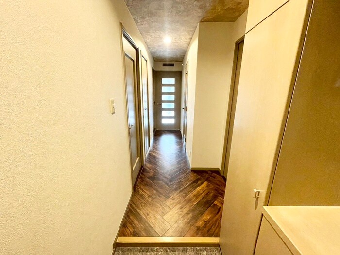 物件内観写真17　(廊下)