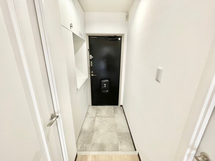 物件内観写真18　(玄関)