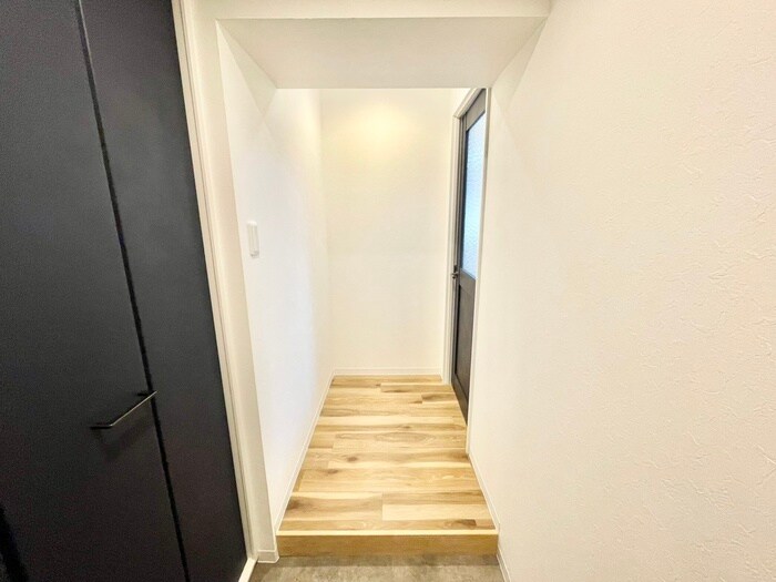 物件内観写真18　(廊下)