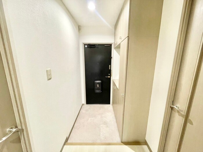 物件内観写真18　(玄関)