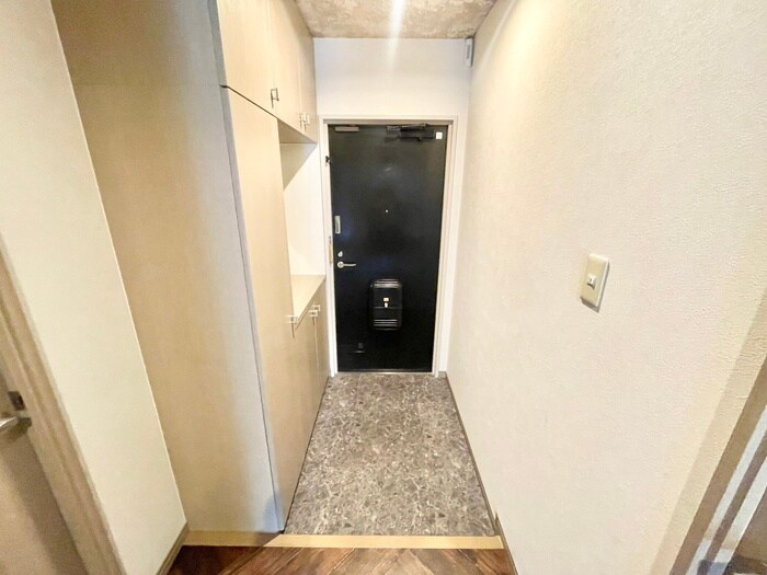 物件内観写真18　(玄関)