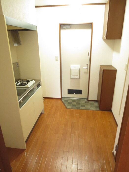 物件内観写真14　(廊下)