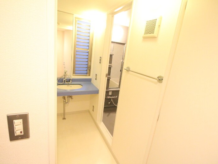 物件内観写真12　(洗面)