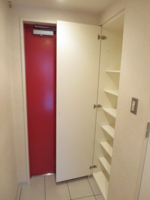 物件内観写真14　(靴箱)