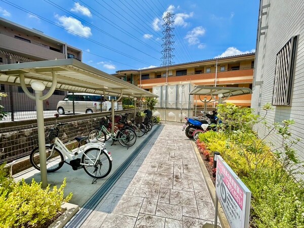 駐輪場