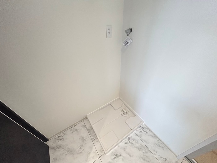 物件内観写真15　(洗濯機置場)