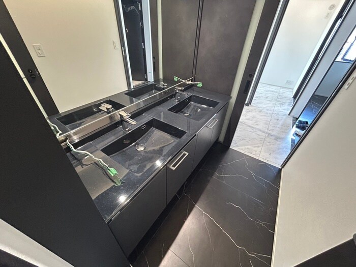 物件内観写真15　(洗面)