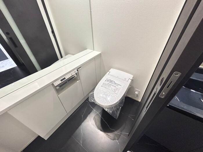 物件内観写真16　(トイレ)