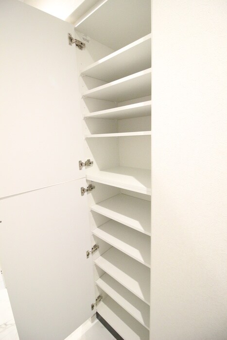 物件内観写真19　(靴箱)