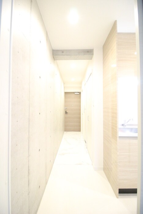 物件内観写真19　(廊下)