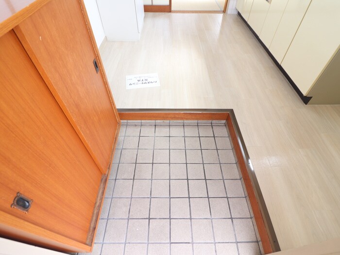 物件内観写真17　(廊下)