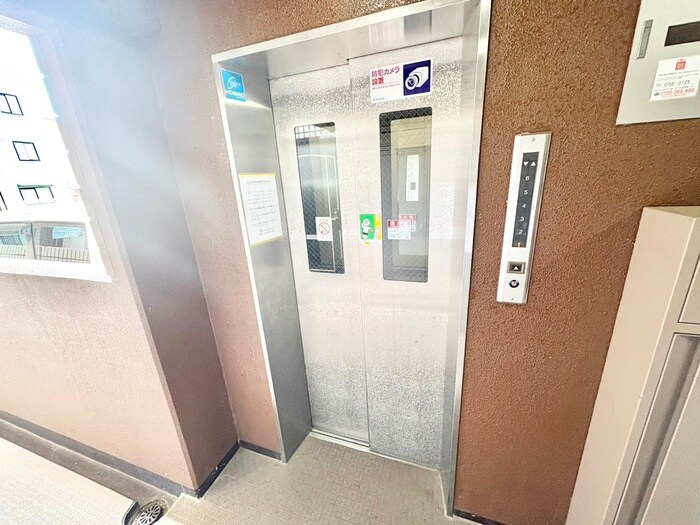 物件外観写真4　(建物設備)