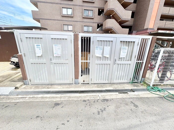 物件外観写真6　(建物設備)