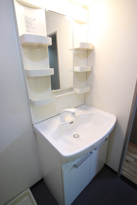 物件内観写真13　(洗面)