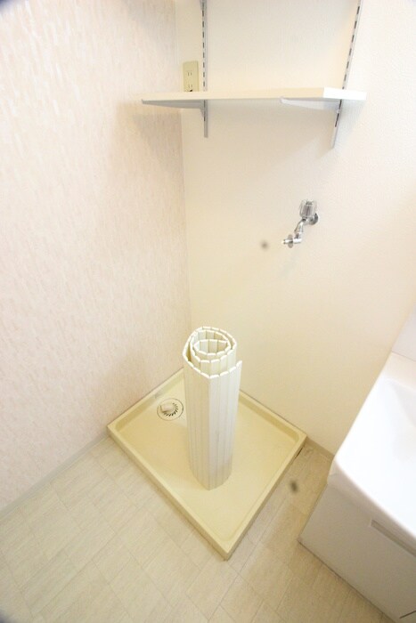 物件内観写真17　(洗濯機置場)