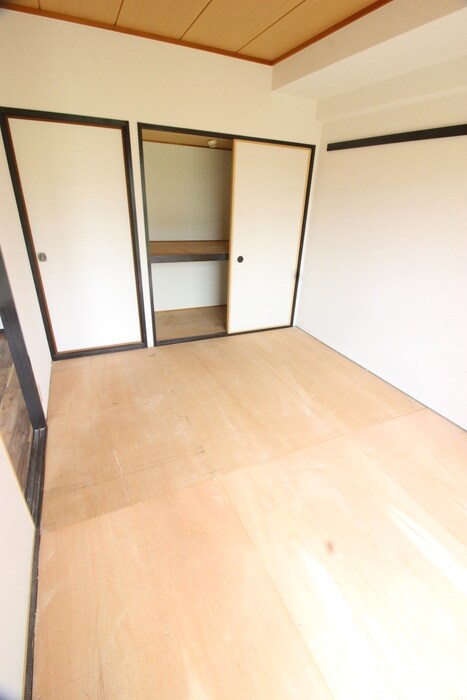 物件内観写真19　(居室)