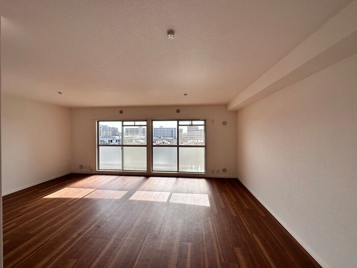 物件内観写真12　(居室)