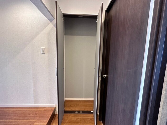 物件内観写真18　(収納)