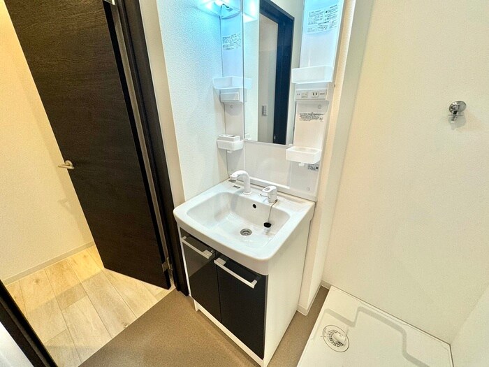 物件内観写真11　(洗面)