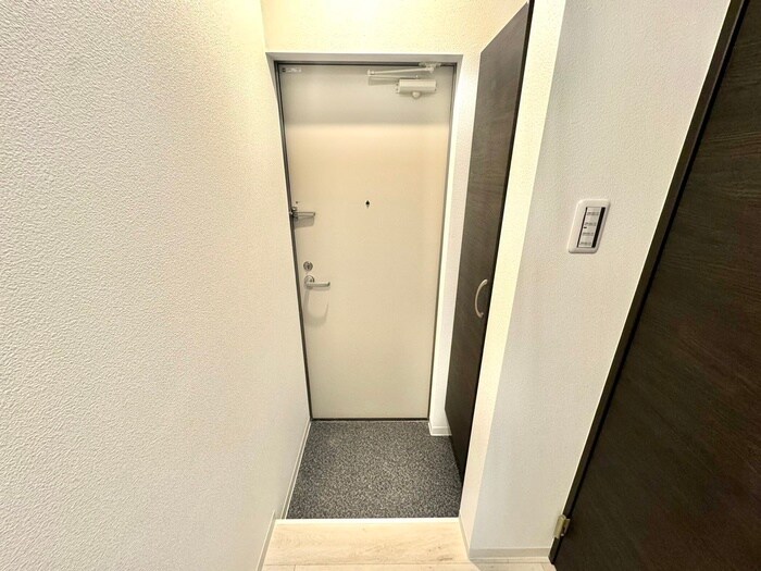 物件内観写真19　(玄関)