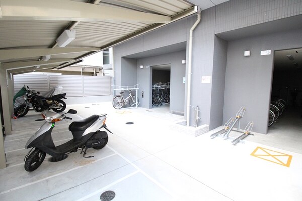 バイク置き場