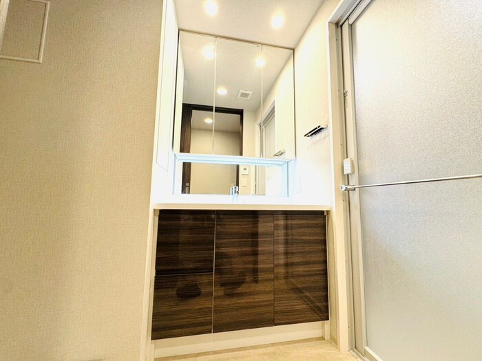 物件内観写真12　(洗面)