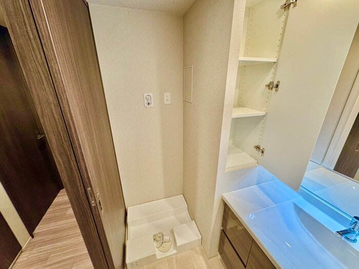 物件内観写真15　(洗濯機置場)