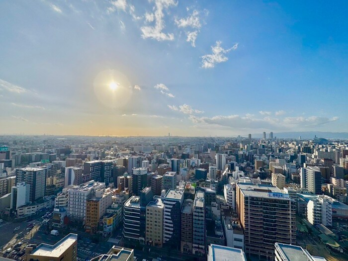 物件内観写真16　(室内からの展望)