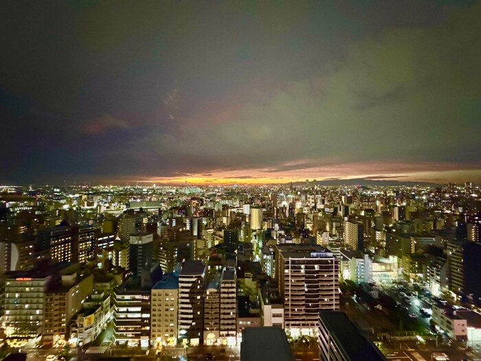 物件内観写真21　(室内からの展望)