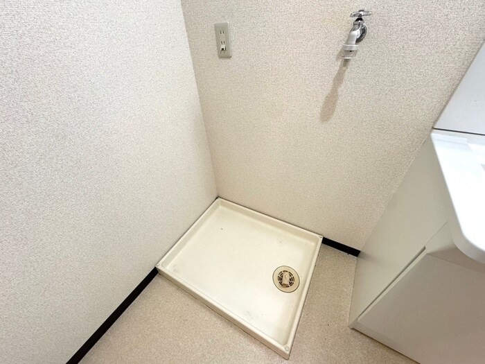 物件内観写真20　(洗濯機置場)