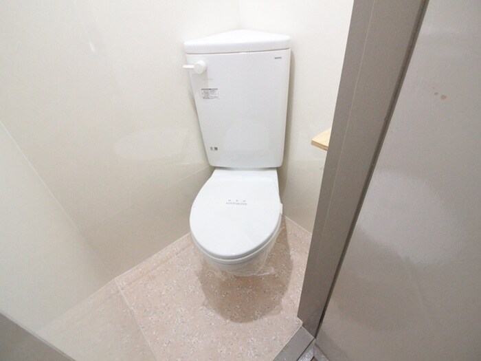 物件内観写真14　(トイレ)