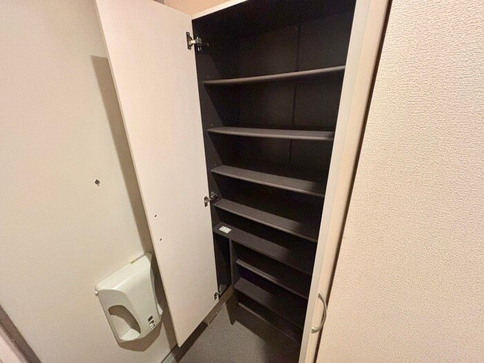 物件内観写真16　(靴箱)