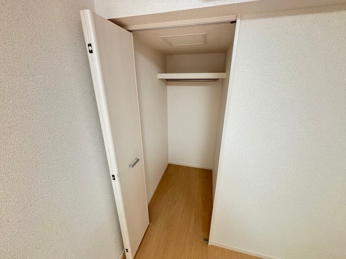 物件内観写真14　(収納)