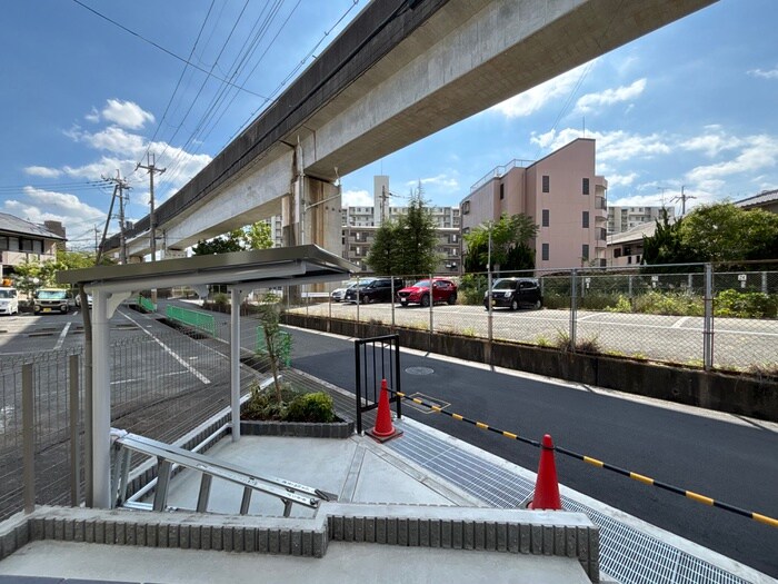 物件内観写真18　(室内からの展望)