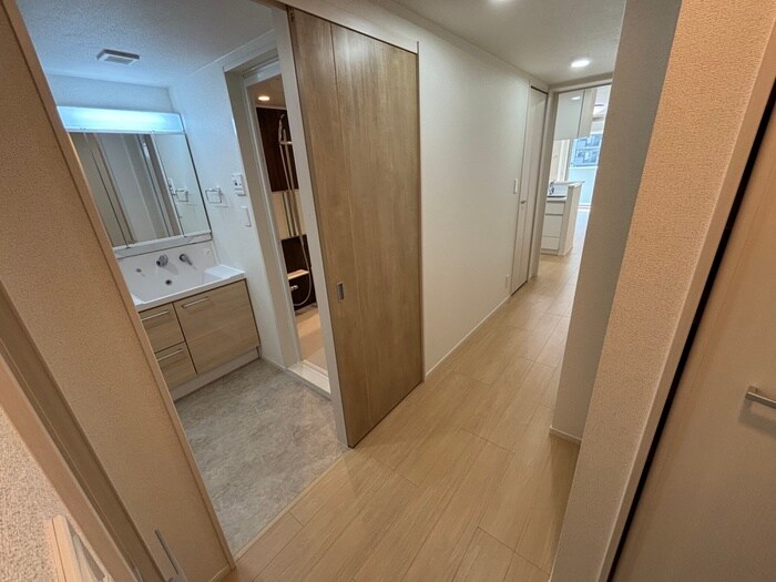 物件内観写真19　(廊下)