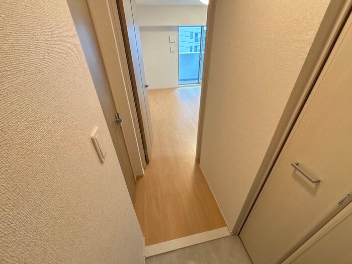 物件内観写真19　(廊下)