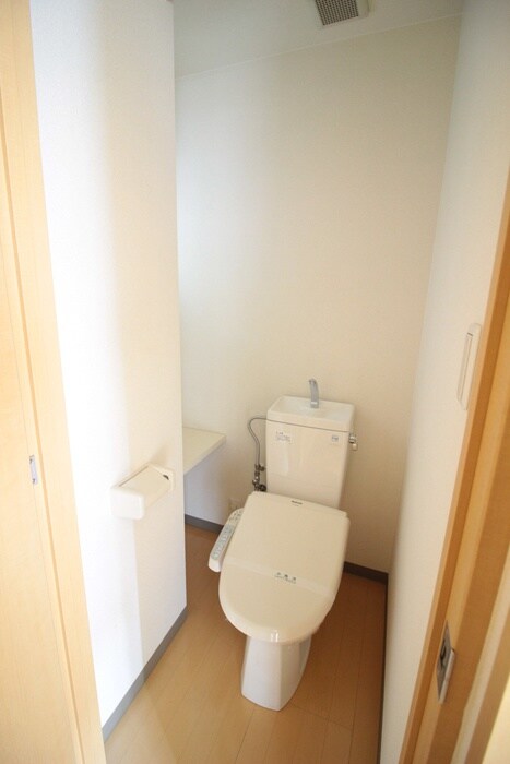 物件内観写真13　(トイレ)