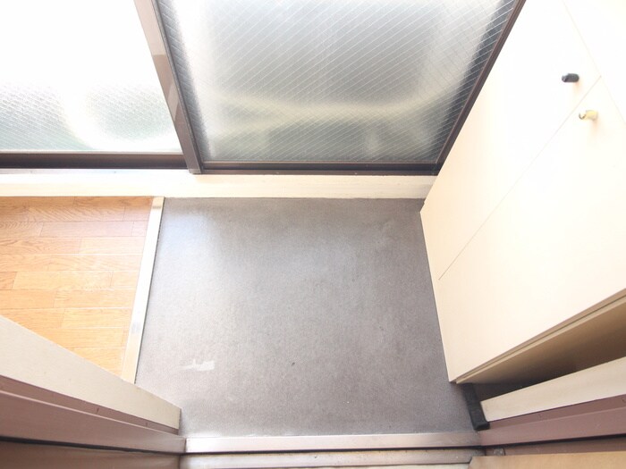 物件内観写真22　(玄関)