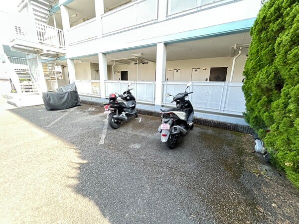 バイク置き場