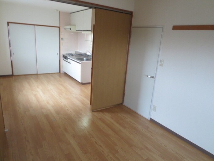 物件内観写真8　(居室)