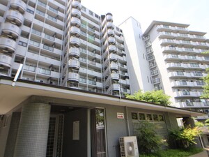 コスモ北野田西棟外観写真