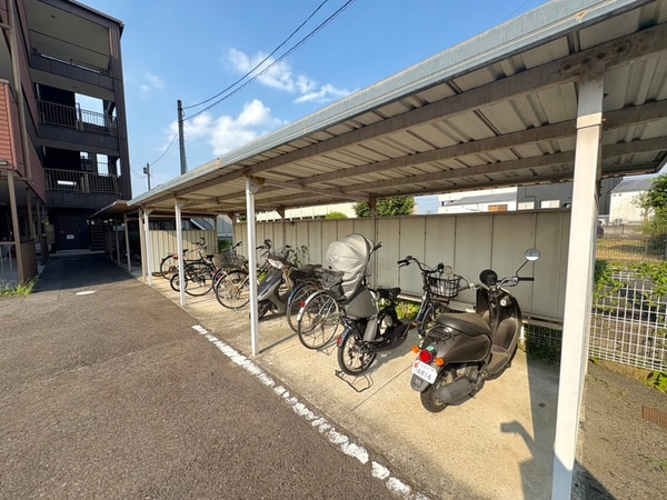 駐輪場