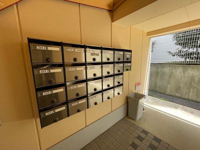 物件外観写真4　(建物設備)