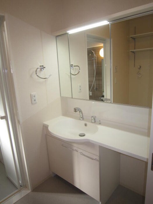 物件内観写真14　(洗面)