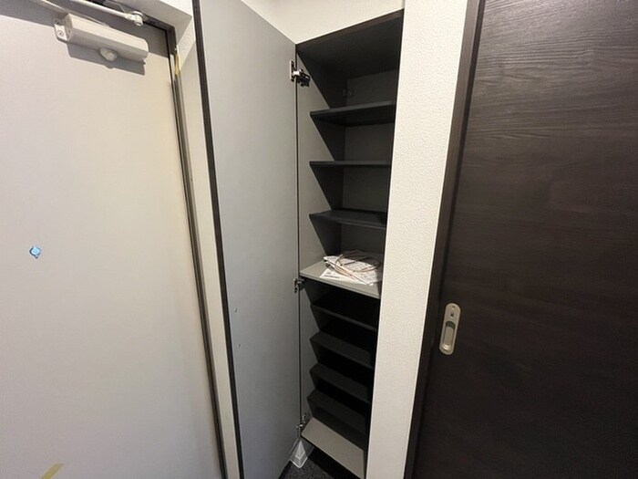 物件内観写真9　(靴箱)