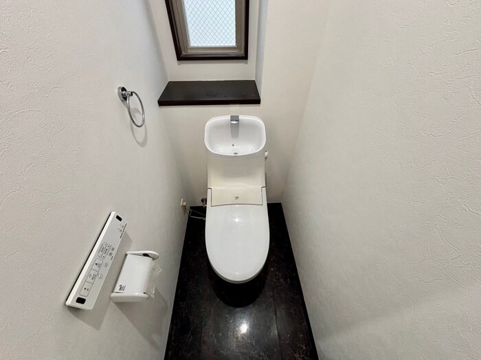 物件内観写真10　(トイレ)