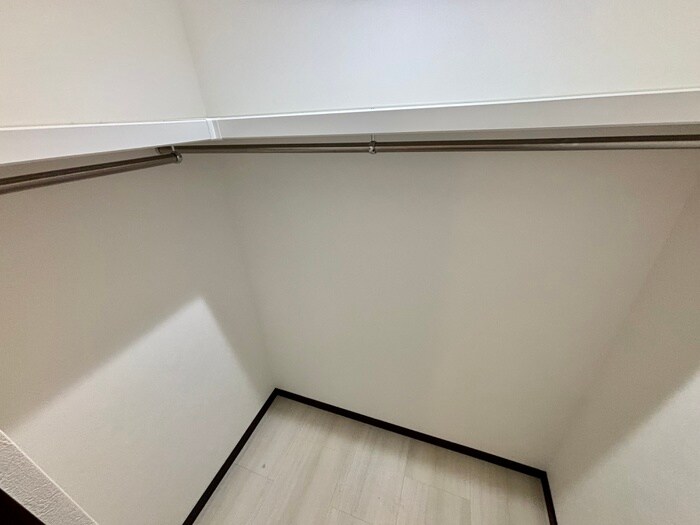 物件内観写真12　(収納)