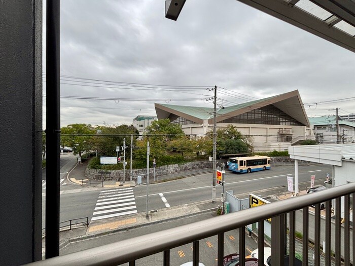 物件内観写真13　(室内からの展望)